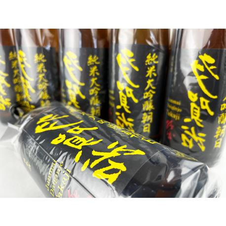 2025年3月18日蔵出し　裏多賀治　純米大吟醸朝日　 無濾過生原酒2024BY　1800ml