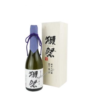 獺祭　純米大吟醸　磨きニ割三分　720ml　木箱入り