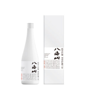 八海山　純米大吟醸　 雪室貯蔵三年　720ml