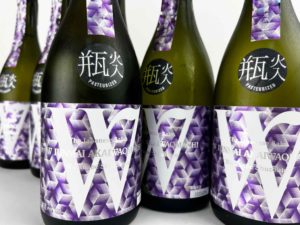 R04BY W（ダブリュー）　赤磐雄町　純米無濾過瓶火入原酒　バナー